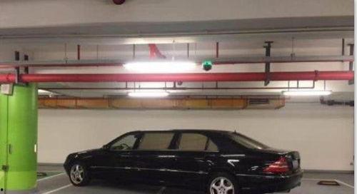 奔驰车位爆料视频